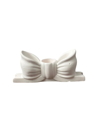 Bow candle holder