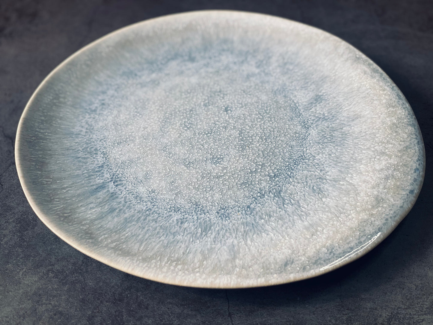 Sea wave dinner plate